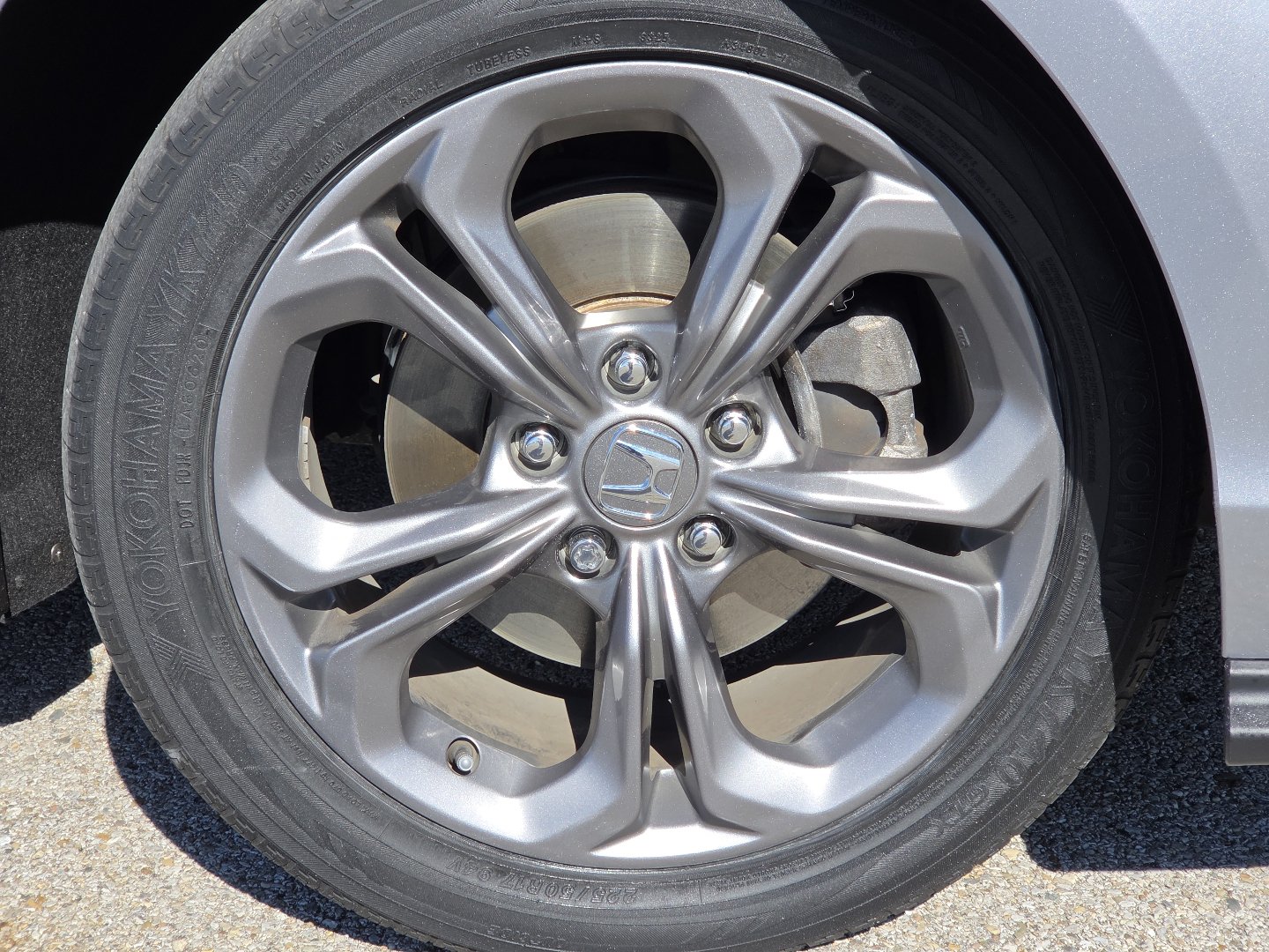 Used 2024 Honda Accord EX image 11