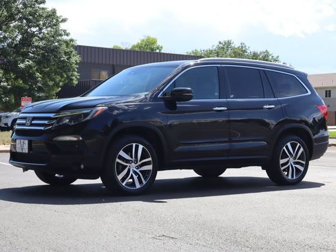 Used 2016 Honda Pilot Touring image 11