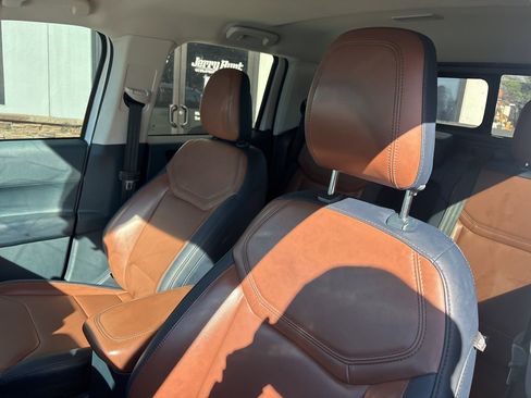 Used 2023 Ford Maverick Lariat w/ Equipment Group 500A Standard image 3