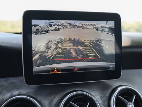 Used 2019 Mercedes-Benz CLA 250 image 31