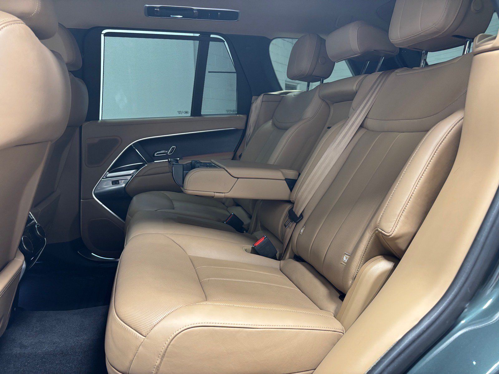 Used 2024 Land Rover Range Rover SE AWD/4WD image 25