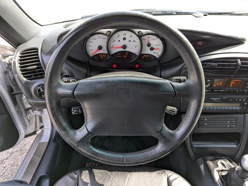 Used 1998 Porsche Boxster RWD image 16