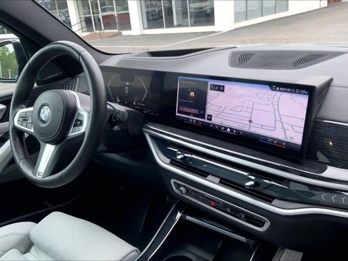 Certified 2025 BMW X5 sDrive40i w/ M Sport Package image 31