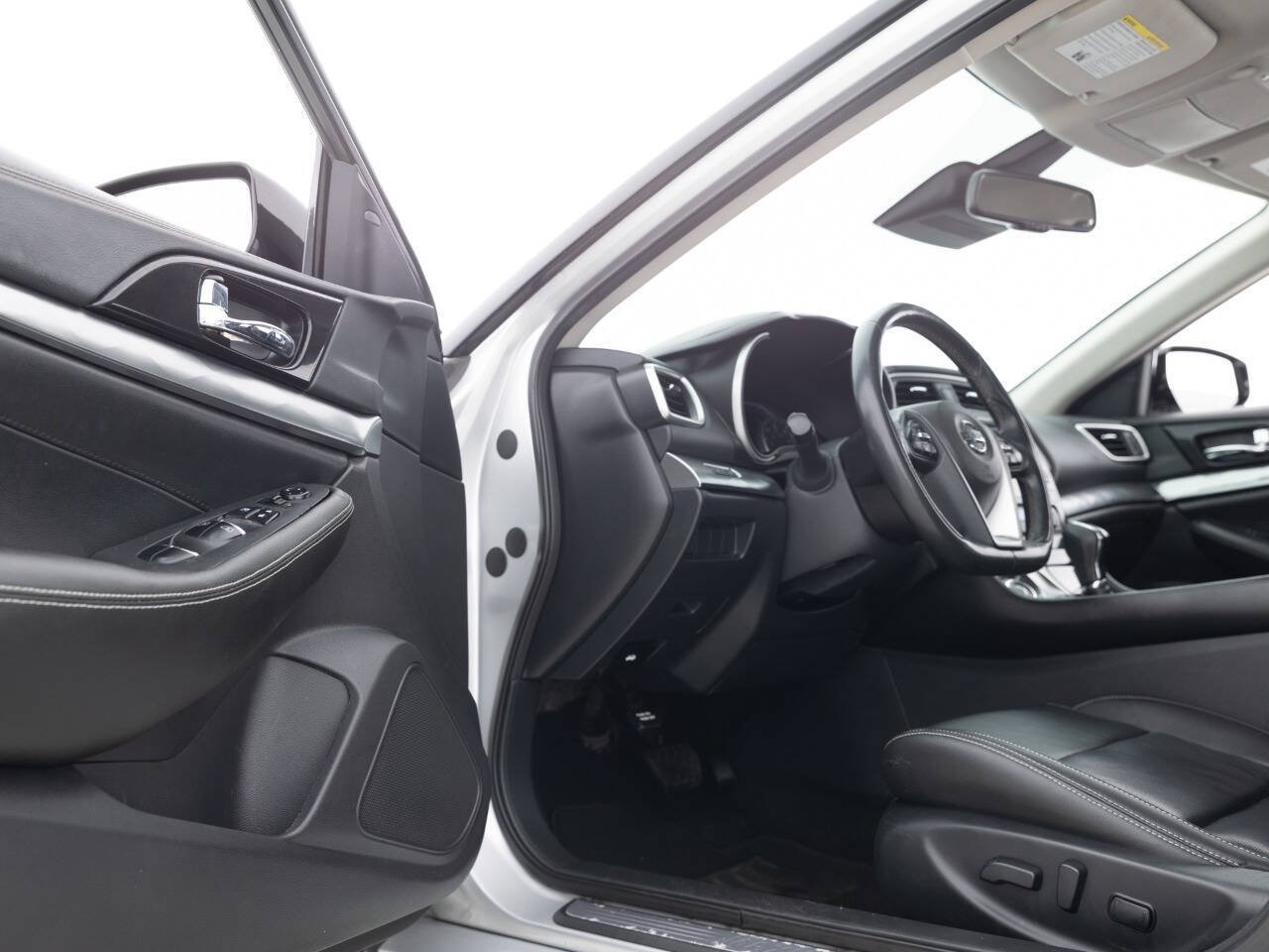 Used 2020 Nissan Maxima 3.5 SV w/ Floor Mat Group FWD image 24