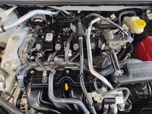 Used 2025 Nissan Sentra S FWD image 28