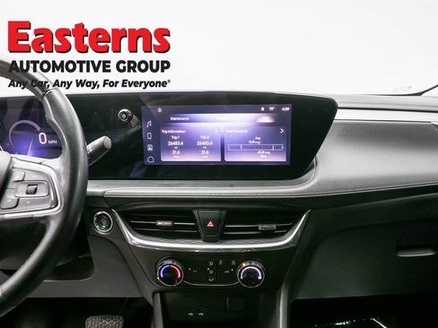 Used 2024 Buick Encore GX Preferred FWD image 12