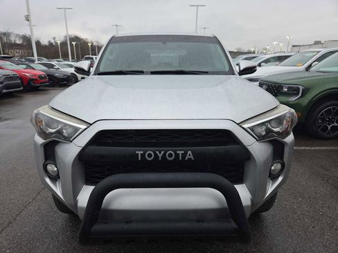 Used 2018 Toyota 4Runner SR5 Premium image 11