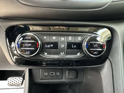 Certified 2023 Buick Encore GX Select w/ Sport Touring Package FWD image 26