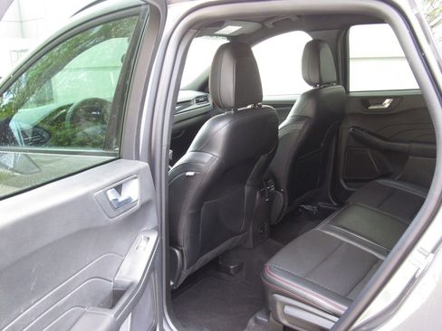 Used 2025 Ford Escape ST-Line AWD/4WD image 15