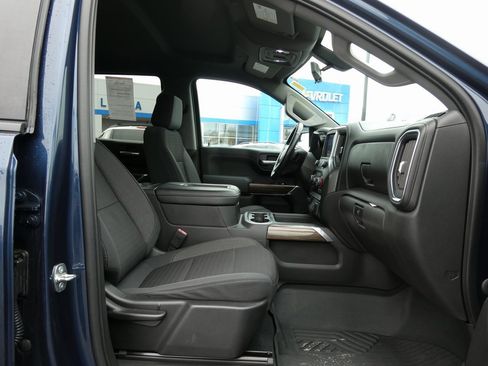 Used 2020 Chevrolet Silverado 1500 RST image 15