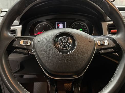 Used 2019 Volkswagen Atlas SE image 18