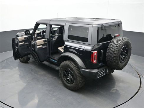 Used 2022 Ford Bronco Wildtrak image 28