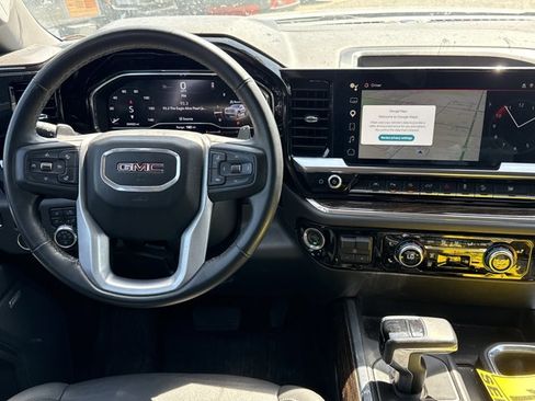 Used 2025 GMC Sierra 1500 Elevation w/ Elevation Premium Package image 5