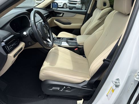 Used 2023 Acura MDX SH-AWD image 9