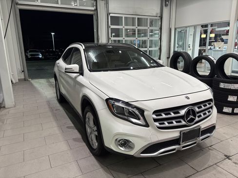 Used 2019 Mercedes-Benz GLA 250 4MATIC image 3