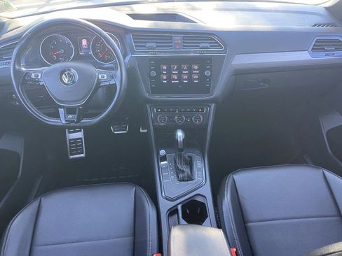 Used 2021 Volkswagen Tiguan SE R-Line image 16