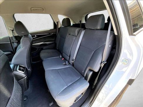 Used 2019 Kia Sorento AWD w/ LX Convenience Package image 25