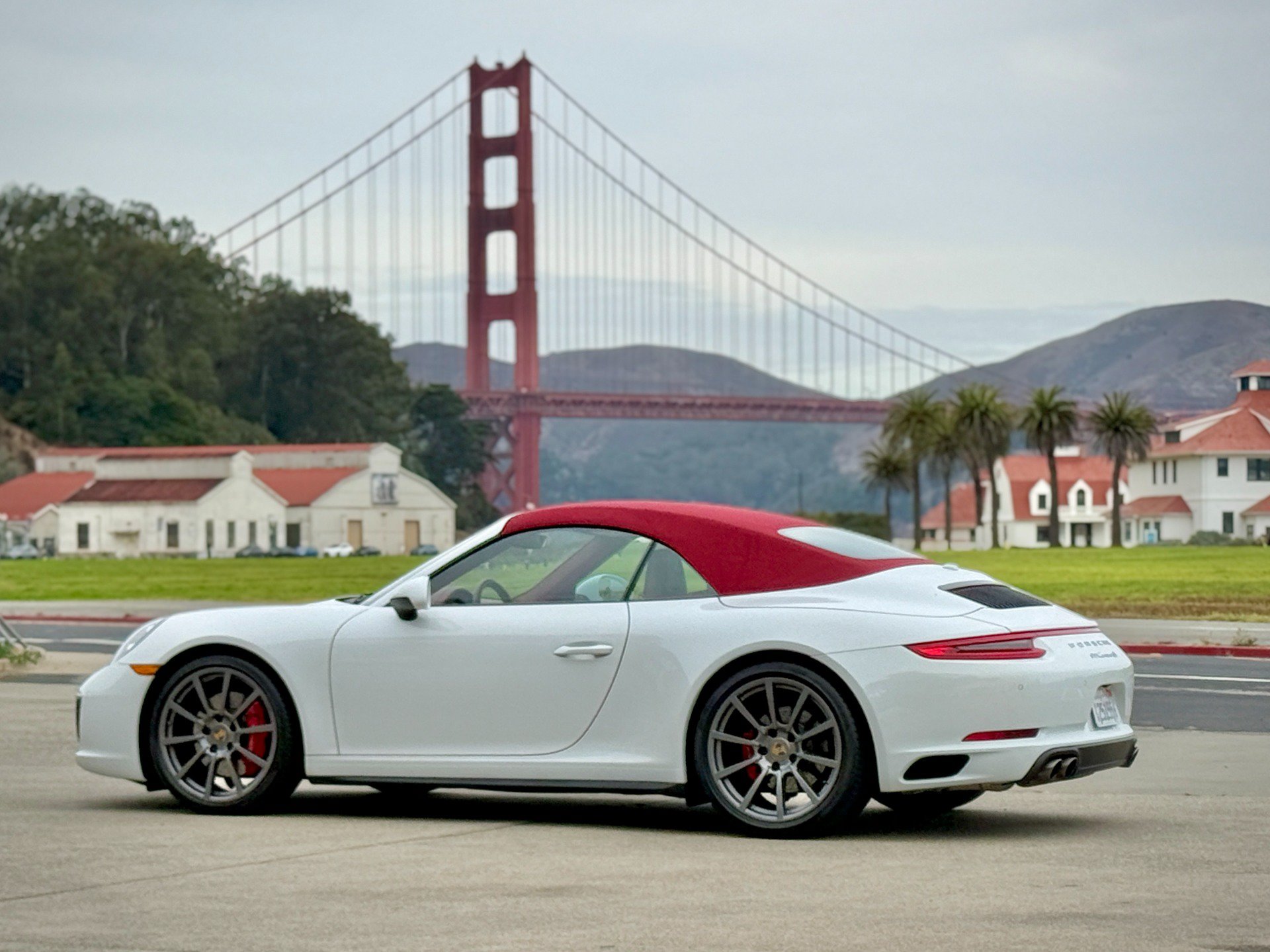 Used 2019 Porsche 911 Carrera 4S AWD/4WD image 1
