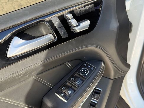 Used 2014 Mercedes-Benz GL 63 AMG 4MATIC image 29