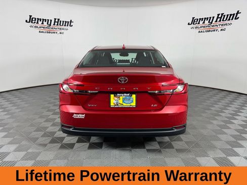 Used 2025 Toyota Camry LE image 8