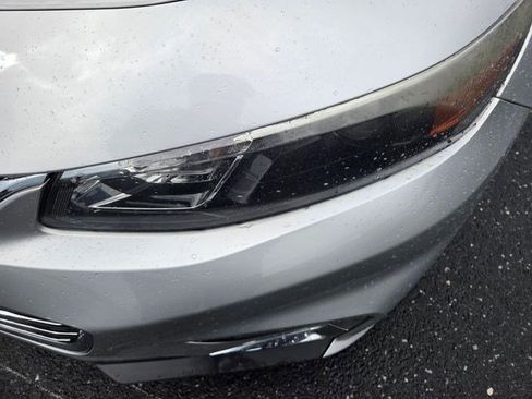 Used 2017 Chevrolet Malibu LT w/ Leather Package image 20