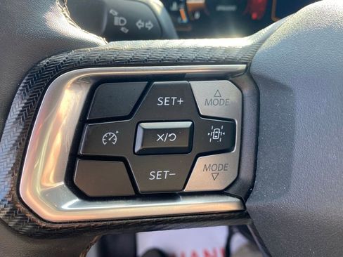 Used 2025 Ford Mustang Coupe image 23