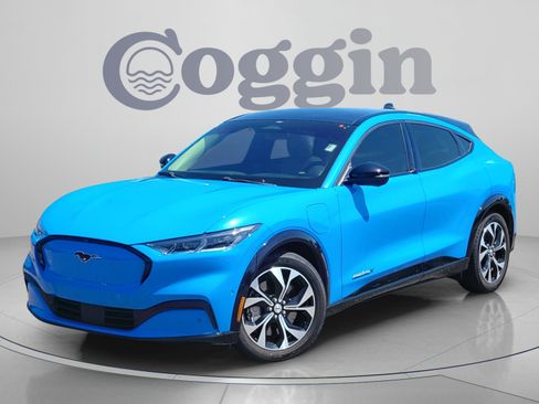 Certified 2022 Ford Mustang Mach-E Premium AWD/4WD image 1