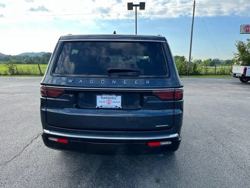 Used 2024 Jeep Wagoneer Series II w/ Flexible Seating Group AWD/4WD image 4
