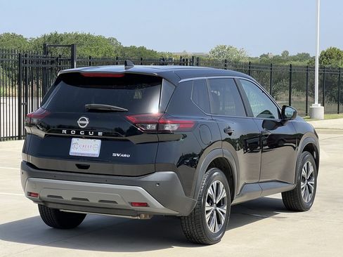 Used 2023 Nissan Rogue SV AWD/4WD image 4