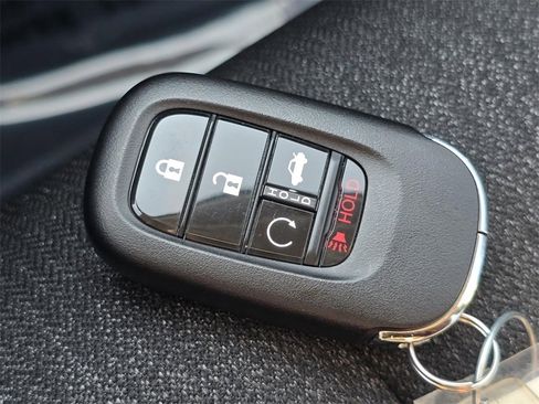 New 2025 Honda Accord SE image 31