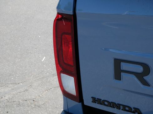 Certified 2026 Honda Ridgeline Black Edition image 17