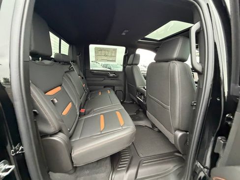 New 2026 GMC Sierra 2500 AT4 w/ AT4 Premium Plus Package AWD/4WD image 12