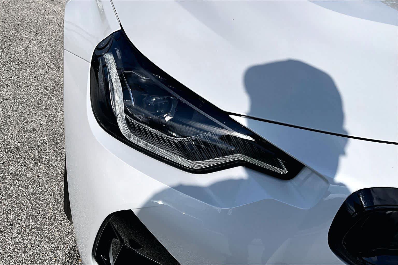 Used 2025 BMW 230i Coupe w/ M Sport Package RWD image 27