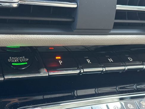 Used 2025 Lincoln Corsair FWD w/ Equipment Group 101A image 23