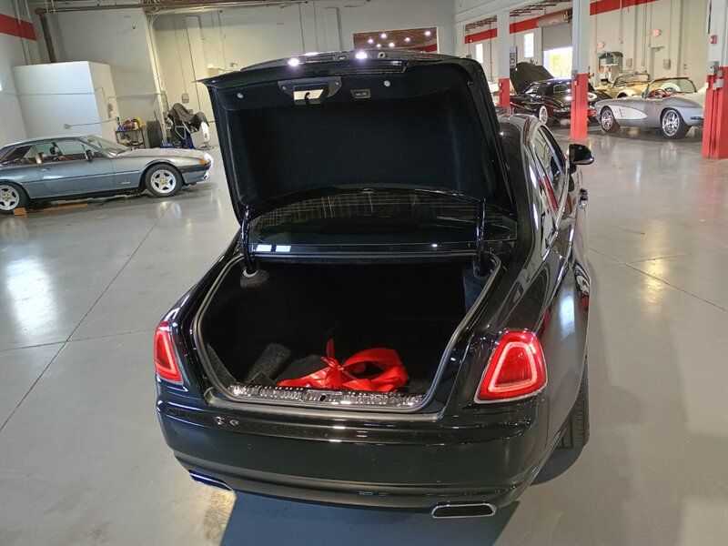 Used 2014 Rolls-Royce Ghost RWD image 52