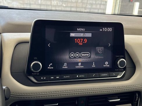 Used 2023 Nissan Rogue SV w/ SV Premium Package image 10