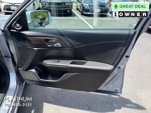Used 2016 Honda Accord EX-L image 18