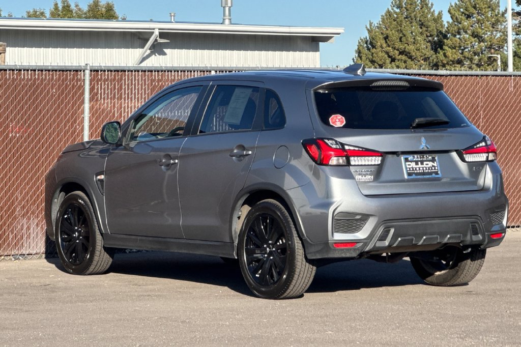 Used 2025 Mitsubishi Outlander Sport ES AWD/4WD image 5