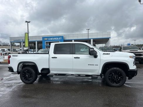 New 2026 Chevrolet Silverado 2500 LT w/ Trail Boss Package AWD/4WD image 2