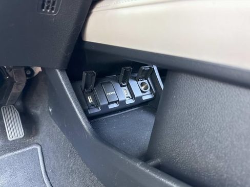 Used 2018 Honda HR-V EX-L image 34