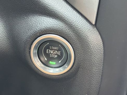 Used 2021 Chevrolet Silverado 1500 RST AWD/4WD image 9