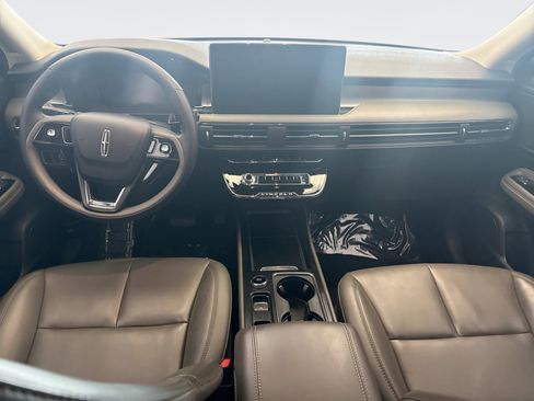 Used 2023 Lincoln Corsair FWD image 14
