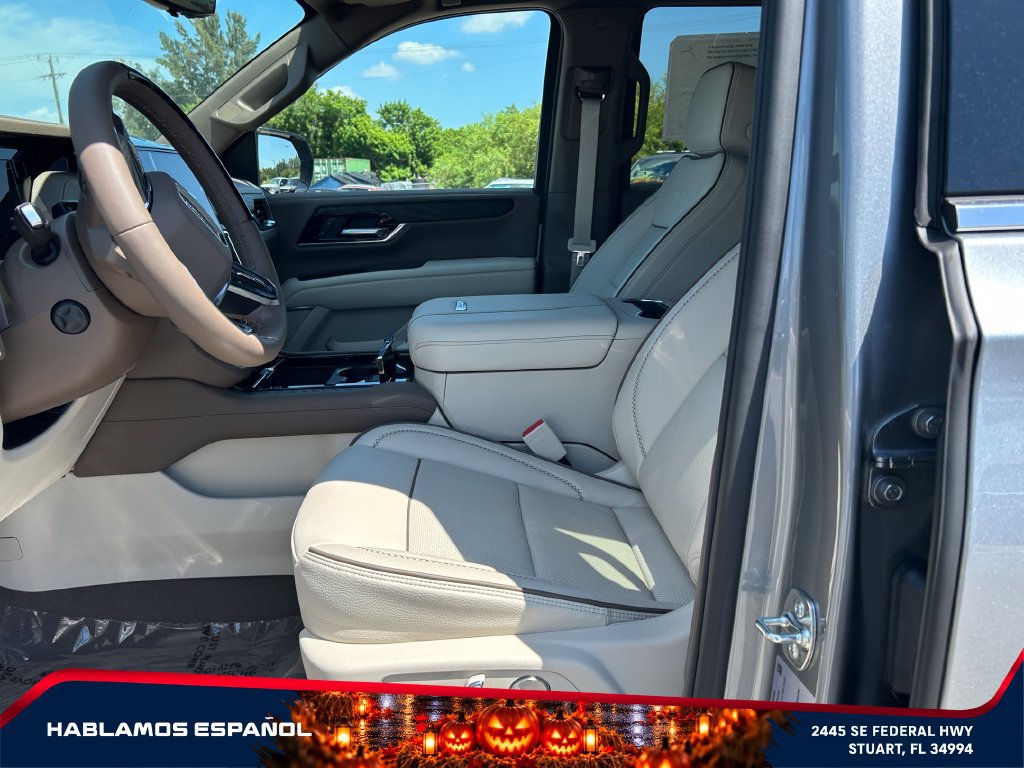 New 2026 GMC Yukon Denali w/ Denali Reserve Package AWD/4WD image 9
