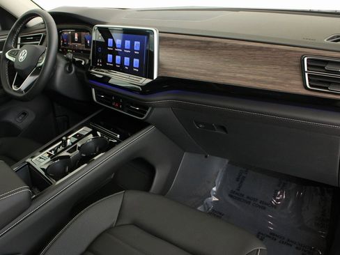New 2025 Volkswagen Atlas SEL image 53