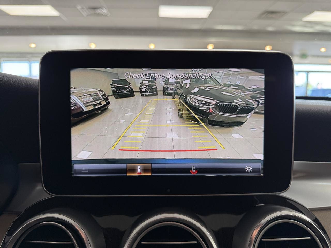 Used 2018 Mercedes-Benz C 300 Sedan w/ Multimedia Package image 18