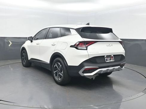 Used 2025 Kia Sportage LX FWD image 3