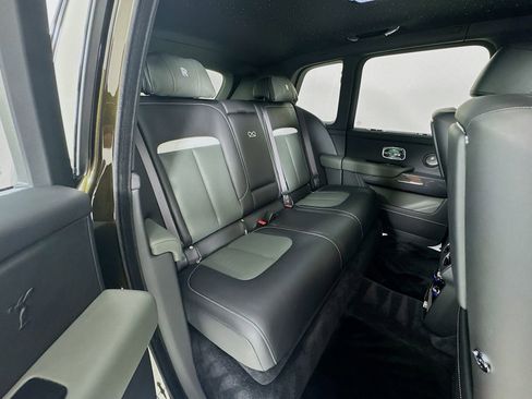 New 2026 Rolls-Royce Cullinan Black Badge AWD/4WD image 27