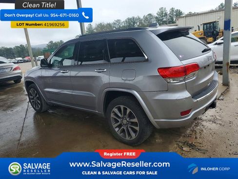 Used 2017 Jeep Grand Cherokee Overland w/ Trailer Tow Group IV image 3