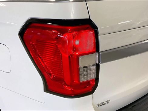 Used 2022 Ford Expedition Max XLT AWD/4WD image 26