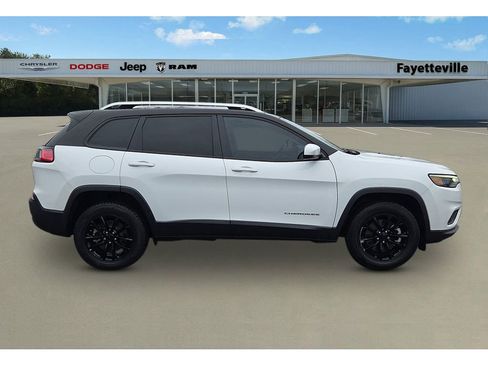 Used 2021 Jeep Cherokee Latitude image 2